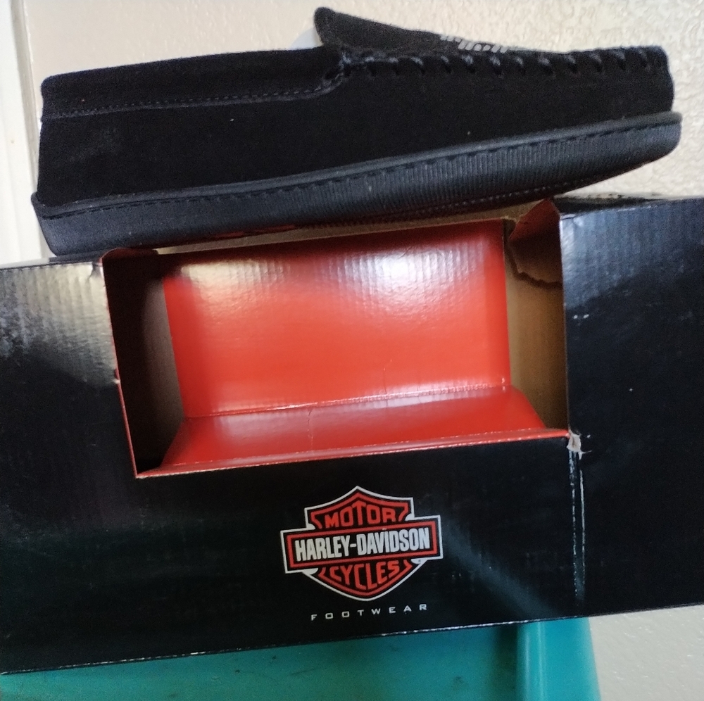 Woman's Harley Davidson slippers